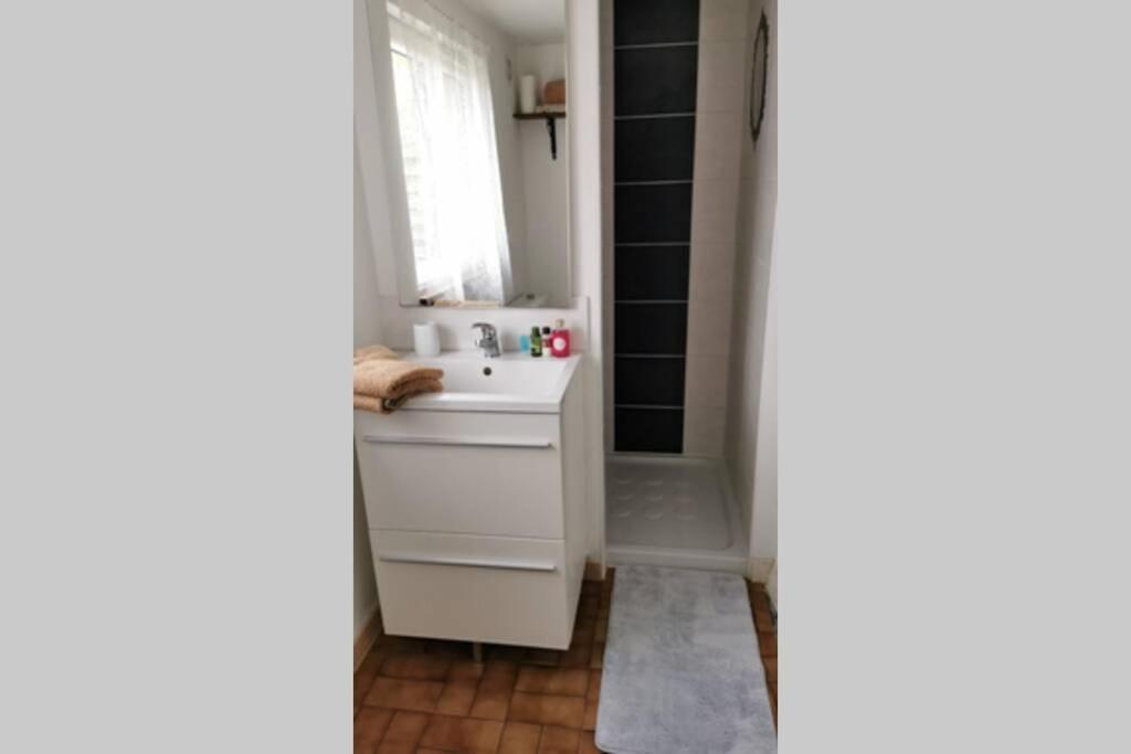 Petite maison dans les Monts d'Arrée TY COZ Commana Esterno foto