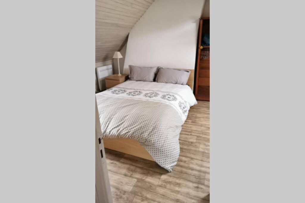 Petite maison dans les Monts d'Arrée TY COZ Commana Esterno foto